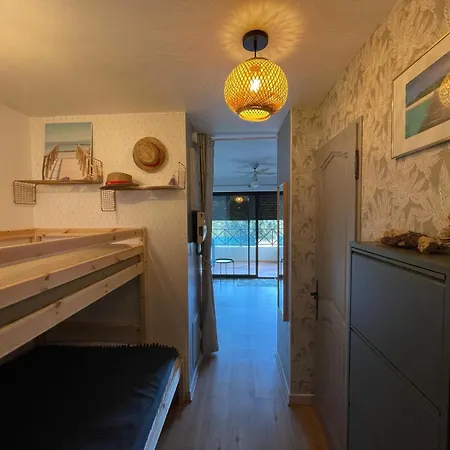 Apartment 4 Couchages Centre Calme Wifi Gratuite Terrasse Bandol