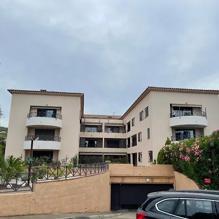 Apartment 4 Couchages Centre Calme Wifi Gratuite Terrasse Bandol