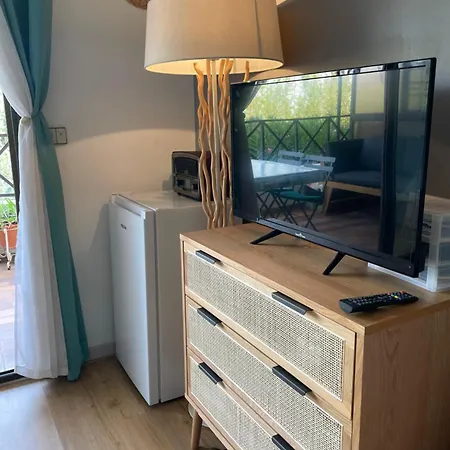 Apartment 4 Couchages Centre Calme Wifi Gratuite Terrasse *