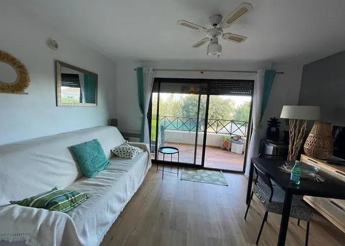 Appartamento 4 Couchages Centre Calme Wifi Gratuite Terrasse Bandol